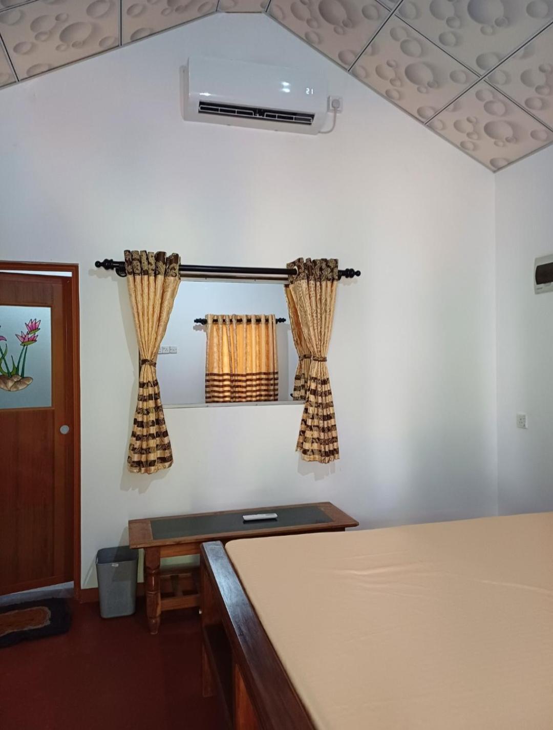 Turtle Island Cabana Тангалле Екстер'єр фото